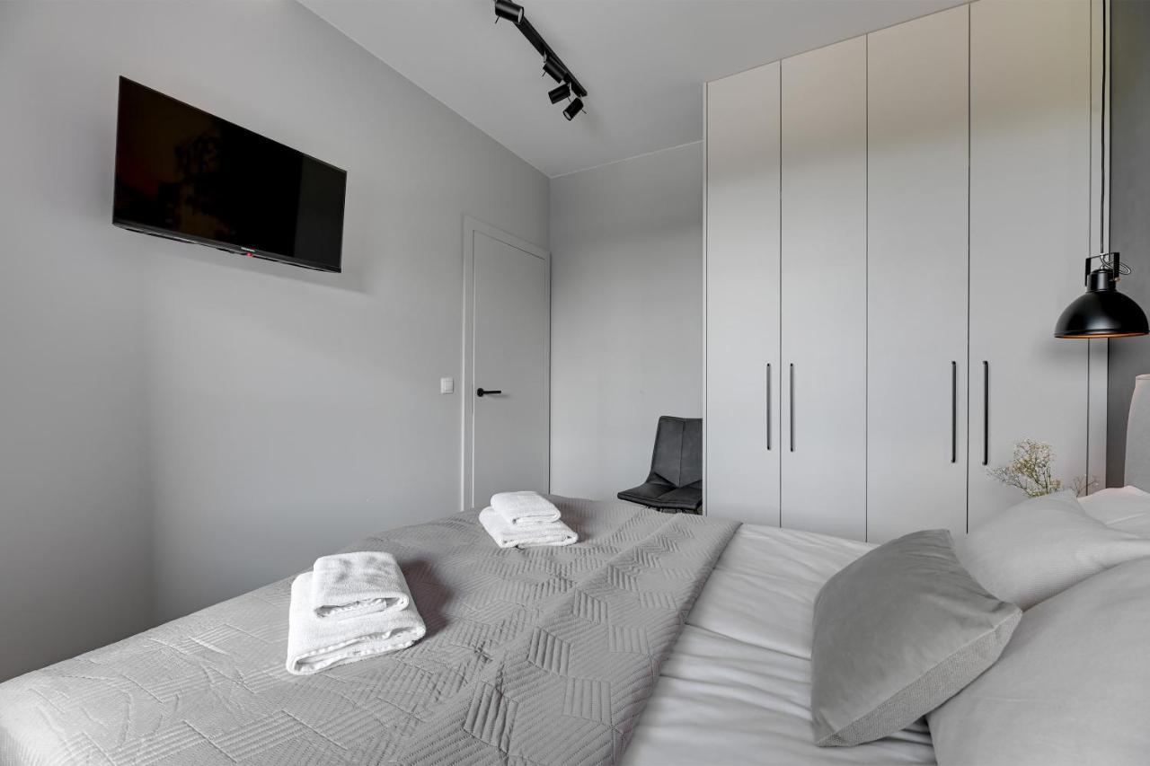 Flatbook - City Center Apartments Doki Living Gdańsk Buitenkant foto