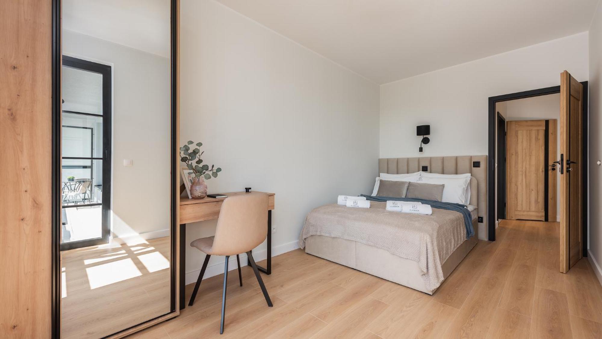Flatbook - City Center Apartments Doki Living Gdańsk Buitenkant foto