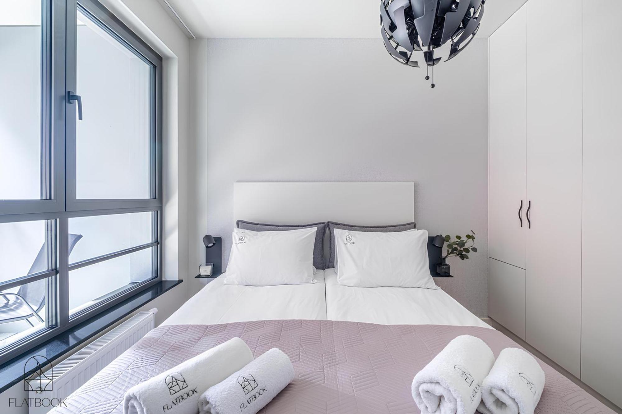 Flatbook - City Center Apartments Doki Living Gdańsk Buitenkant foto