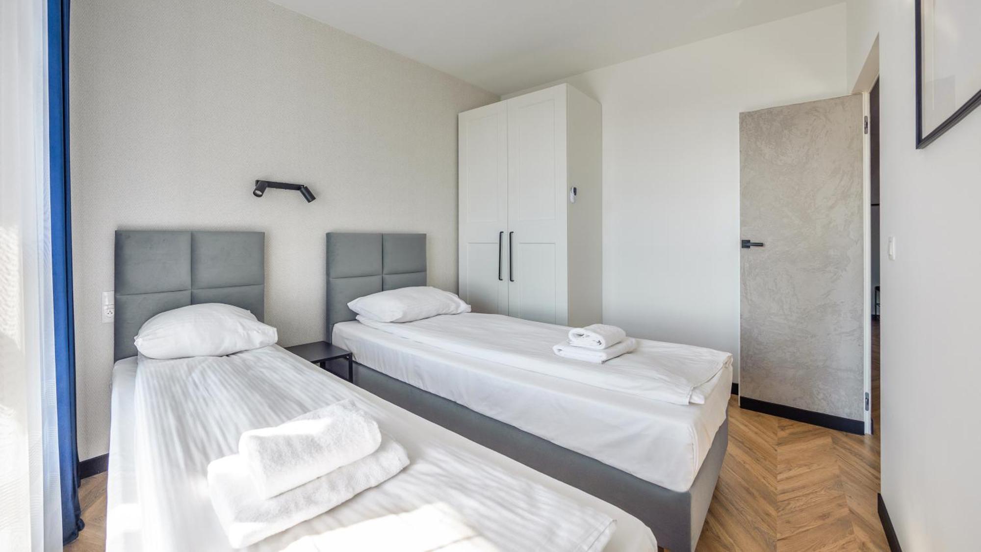 Flatbook - City Center Apartments Doki Living Gdańsk Buitenkant foto